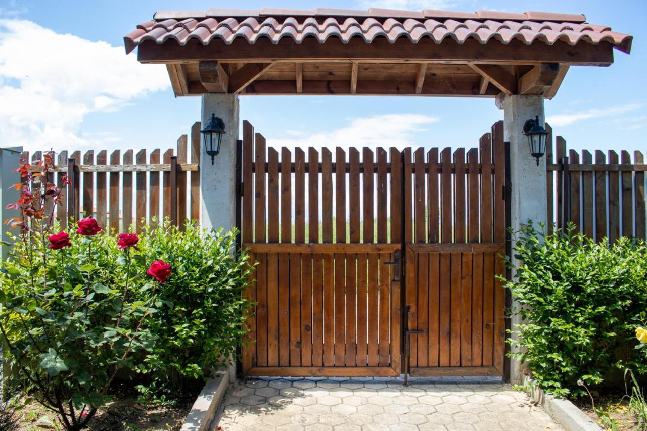 Vis Velika Bed & Breakfast Exterior photo