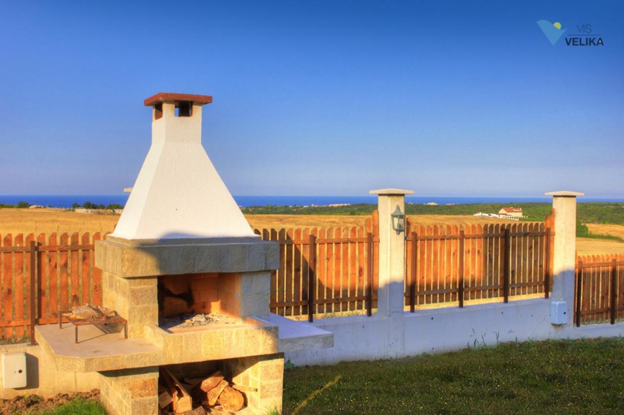 Vis Velika Bed & Breakfast Exterior photo